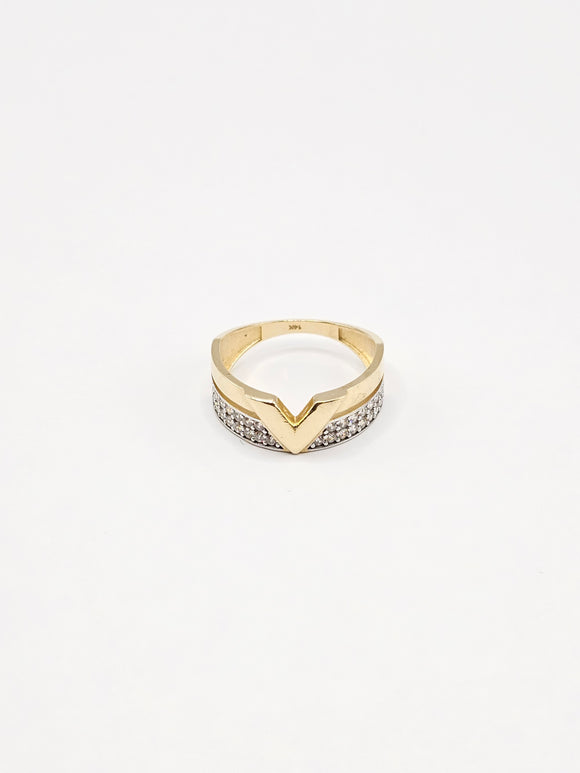 14K Gold Ring - V