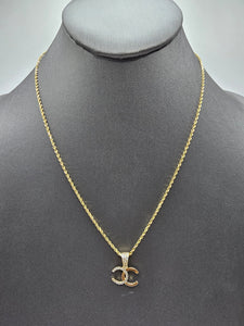 14k Gold Chain w/pendant - Fashion Pendant