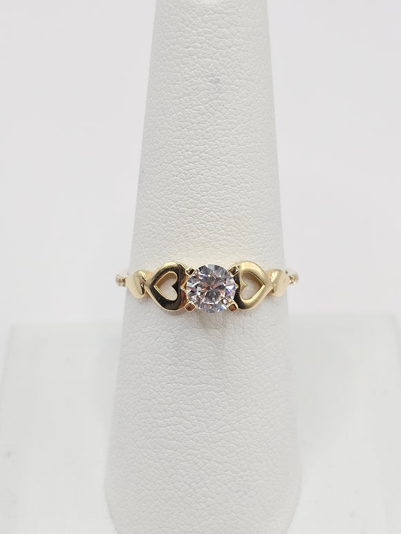 14K Gold Ring - Fashion Ring w/Heart