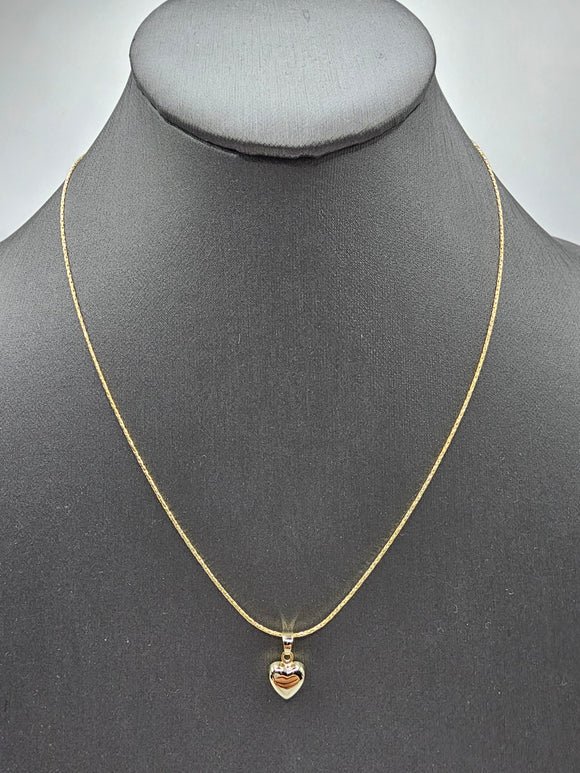 14k Gold Chain w/pendant - Heart